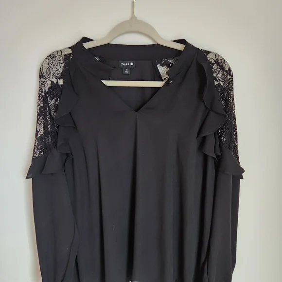 Torrid Black Ruffle Lace Women's Blouse - Picture 4 of 5